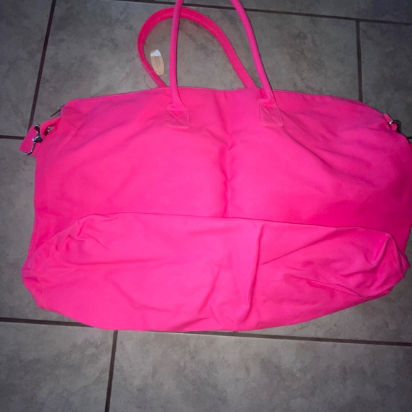 VICTORIA’S SECRET Large Neon Pink Crossbody Weekend Tote Duffle Bag - Picture 5 of 8